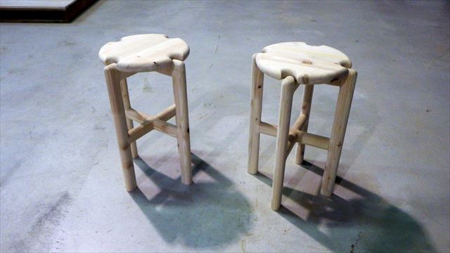 stool01.jpg